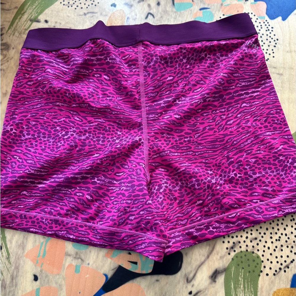 Nike Pro Animal Print Athletic Spandex Shorts - Picture 2 of 2